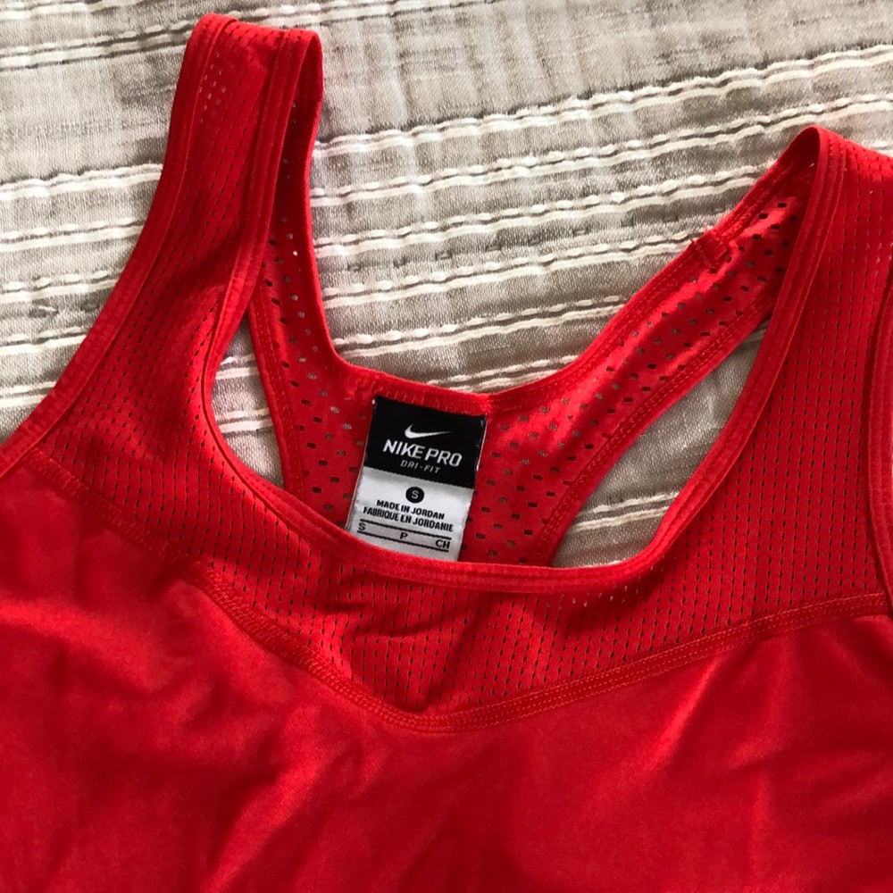 Women’s nike pro tank